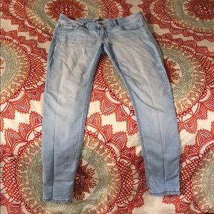 women’s hollister super skinny light wash jeans
